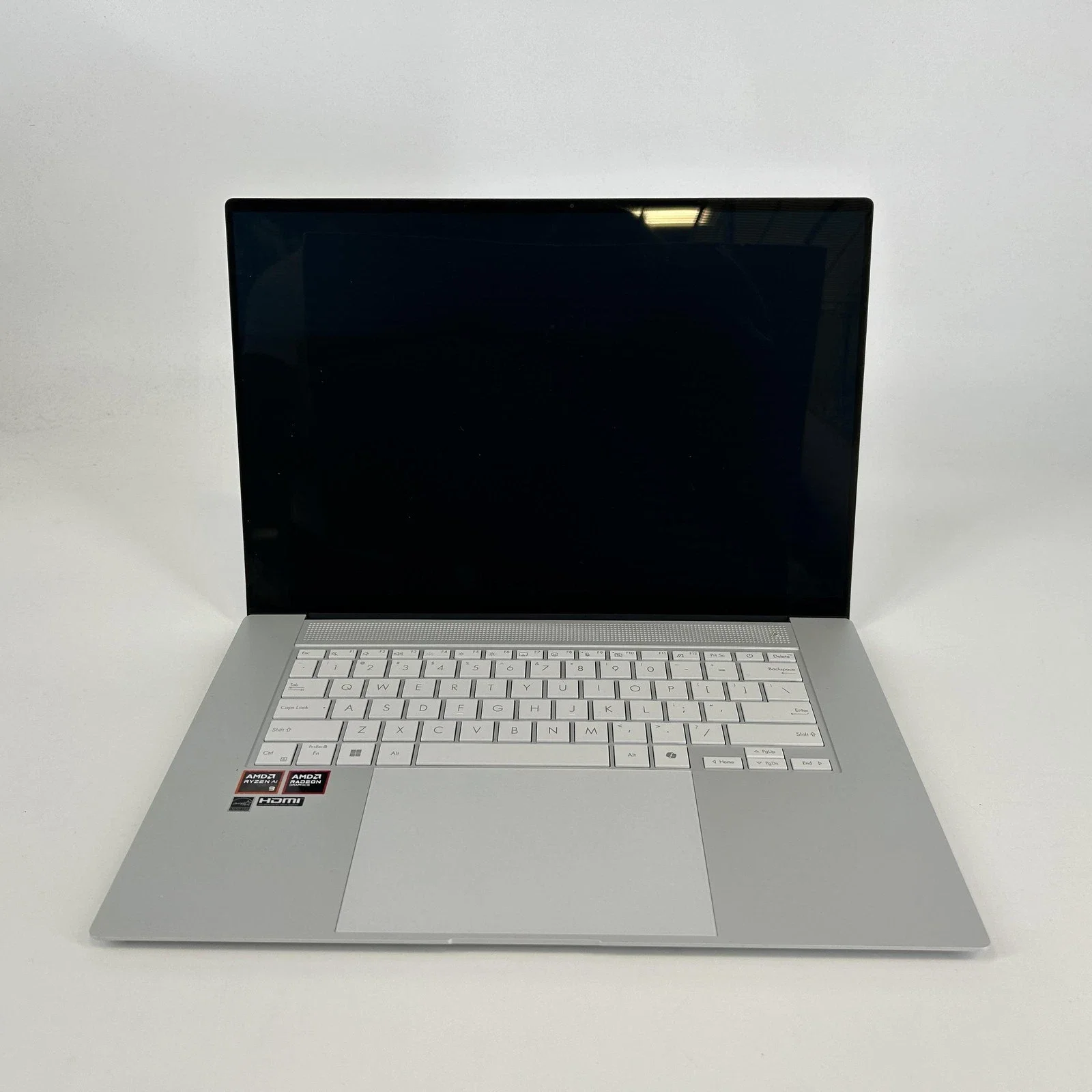 Asus Zenbook S 16 - Imagen 3